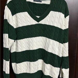 Brandy Melville Forest Green and Cream Knit Sweater